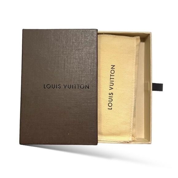 LOUIS VUITTON Vintage Key Holder - Picture 10 of 10